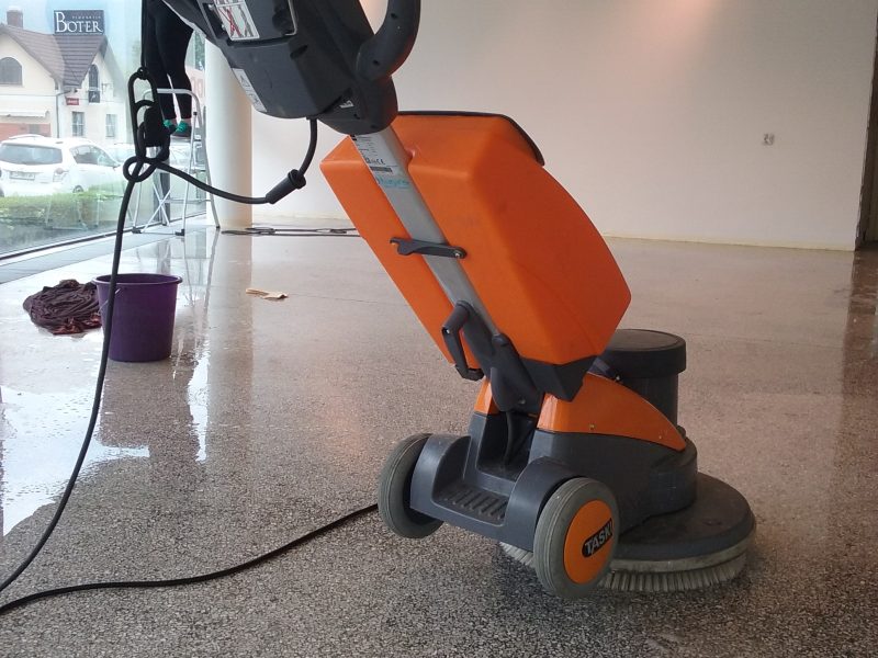 Čistilni servis Maks